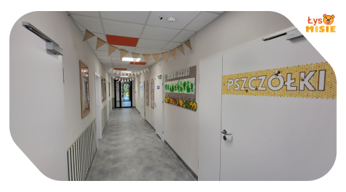 Wejście do sali pszczółki